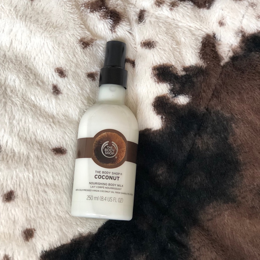 The Body Shop // Coconut Nourishing Body Milk 🌞